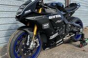 Picture 7 - Yamaha R1M track bike motorbike