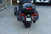 Picture 8 - 2021 Can-Am RT Limited motorbike