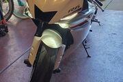 Picture 6 - 2018 Yamaha YZF R6 motorbike