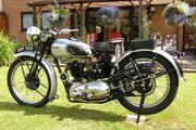 Picture 2 - 1939 Triumph Tiger 80 motorbike