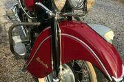 Picture 5 - 1948 Indian Chief, color Burgundy motorbike