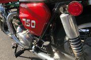 Picture 4 - 1972 Ducati 750GT in red motorbike