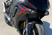 Picture 5 - 2017 Yamaha YZF R1 motorbike