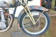 Picture 6 - 1937 BSA B21 250cc OHV Single. Running Barn Find Project. Girders. Pre War motorbike