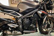 Picture 8 - Triumph Street Triple RS 765 motorbike