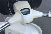 Picture 7 - Lambretta GP 200, Pearlescent White motorbike