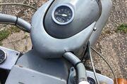Picture 6 - Velocette LE 200 MK2 motorbike