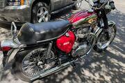 Picture 2 - 1970 BSA 650 Lightning, Red motorbike