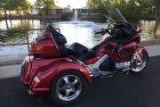 Picture 6 - 2013 Honda Gold Wing, Red motorbike