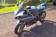 Picture 2 - 2014 Yamaha YZF-R motorbike