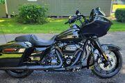 Picture 7 - 2020 Harley-Davidson Touring, Black motorbike