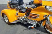 Picture 2 - 2002 Honda Gold Wing, Pearl Hot Rod Yellow motorbike