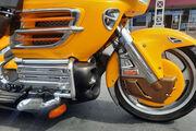 Picture 7 - 2002 Honda Gold Wing, Pearl Hot Rod Yellow motorbike