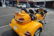 Picture 8 - 2002 Honda Gold Wing, Pearl Hot Rod Yellow motorbike