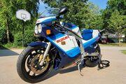 Picture 5 - 1986 Suzuki GSX-R, Blue motorbike