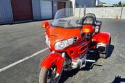 Picture 8 - 2004 Honda Gold Wing, Flared Red motorbike
