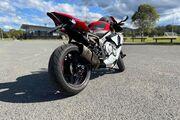Picture 2 - 2015 Yamaha YZF-R, Red motorbike