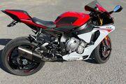 Picture 3 - 2015 Yamaha YZF-R, Red motorbike