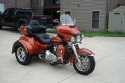 Picture 8 - 2019 Harley-Davidson in Orange motorbike