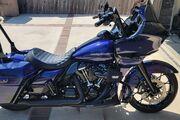 Picture 2 - 2020 Harley-Davidson Touring Road Glide® Special motorbike