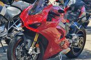 Picture 3 - 2018 Ducati Supersport motorbike