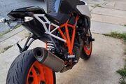 Picture 3 - 2017 KTM Super Duke 1290 motorbike