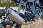 Picture 2 - KTM 1290 Superduke R motorbike