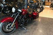 Picture 6 - 2018 Harley-Davidson® FLHRXS - Road King® Special Red Flake motorbike