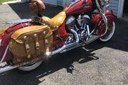 Picture 3 - 2014 Indian Chief vintage, red motorbike