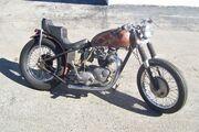 Picture 4 - 1967 Triumph TR6R motorbike