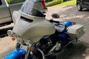 Picture 5 - 2021 Harley-Davidson Touring, Blue motorbike