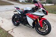 Picture 4 - 2012 Yamaha YZF-R motorbike