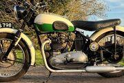Picture 4 - 1949 Triumph with 650cc T110 engine fitted, runs well, V5C motorbike