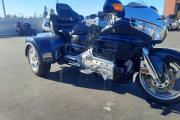 Picture 3 - 2003 Honda Gold Wing, Illusion Blue Pearl motorbike