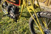 Picture 3 - 1930 Harley-Davidson motorbike