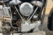 Picture 8 - 1957 Harley-Davidson motorbike
