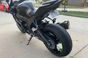 Picture 7 - 2021 Kawasaki ZX10R motorbike