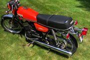 Picture 6 - 1975 Yamaha RD350 motorbike