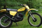 Picture 2 - 1975 Suzuki RM motorbike