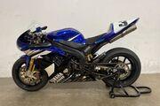 Picture 2 - 2005 Yamaha YZF-R motorbike