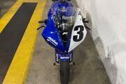 Picture 3 - 2005 Yamaha YZF-R motorbike