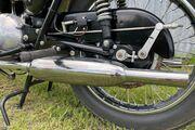Picture 4 - 1970 Triumph Bonneville 650 motorbike