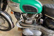Picture 5 - 1969 Triumph Trophy T100C motorbike