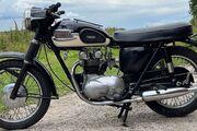 Picture 3 - 1957 Triumph T21, decent 