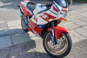 Picture 5 - Yamaha Rd 500 LC, White motorbike