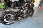 Picture 2 - 1939 Harley-Davidson motorbike