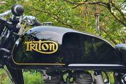 Picture 7 - 1966 Triumph Bonneville, Black motorbike