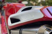 Picture 6 - 1997 Ducati 916, Red motorbike