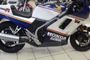 Picture 2 - 1986 Honda VF VF1000R Rothmans 1000cc Classic motorbike