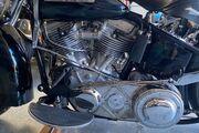 Picture 3 - 1952 Harley-Davidson Touring, Black motorbike